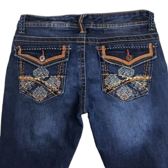 UNIONBAY Skinny Boot Distressed Boho Jean 30x31 Blue Low Rise Embroidered Size 5 - Picture 7 of 12